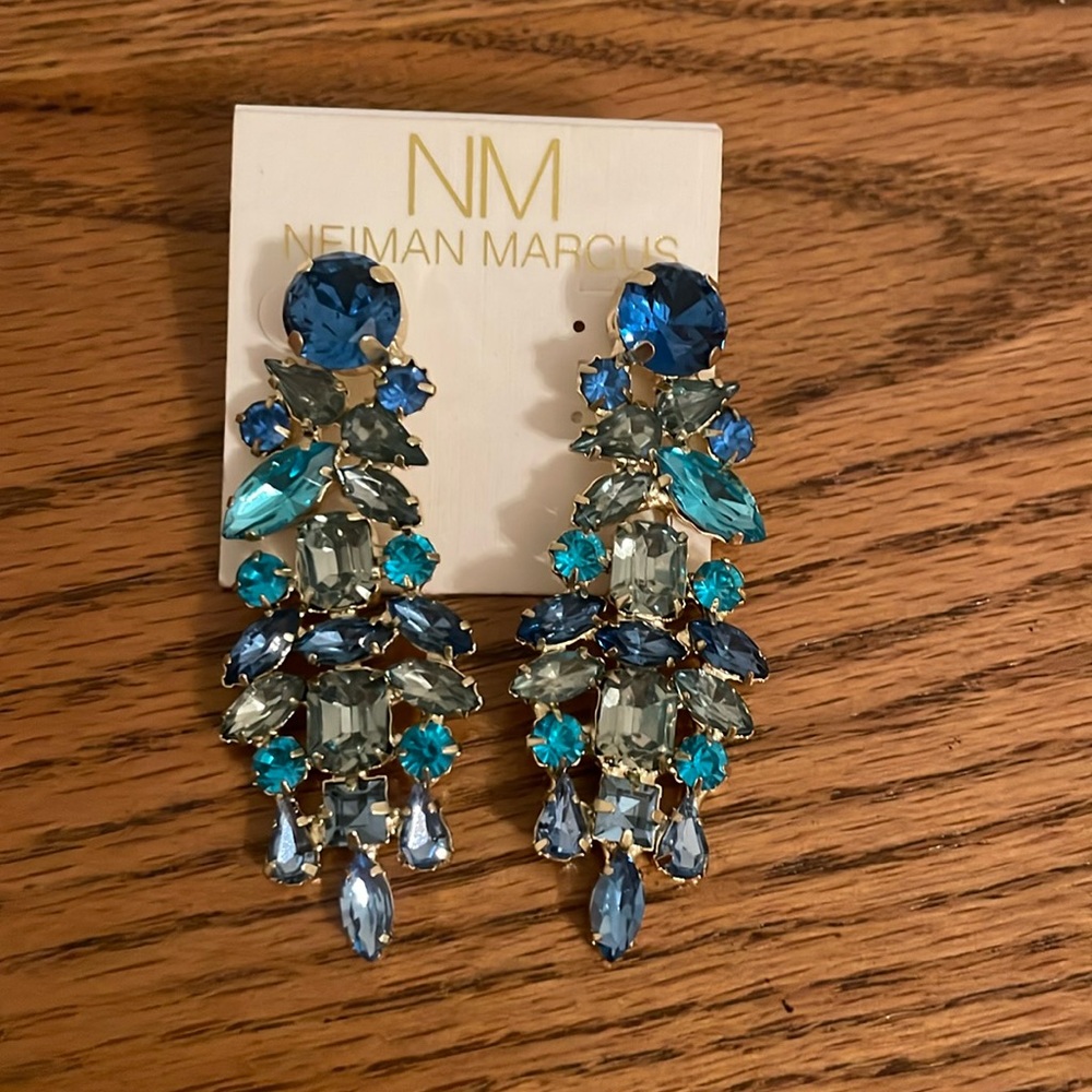 Neiman Marcus earrings NWT